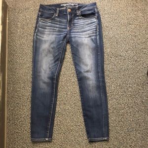 American Eagle Super Low Jegging Sz 8 Short, gently loved (see pics)